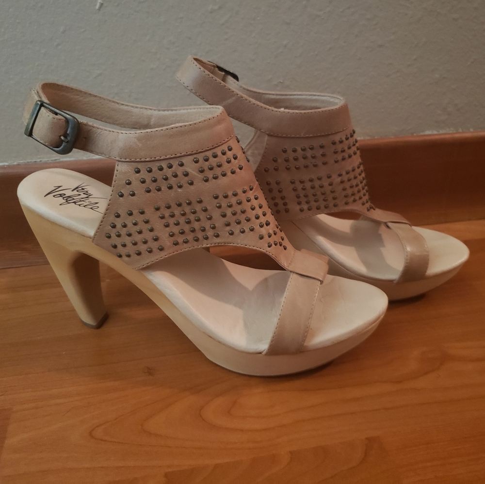 Very volatile sandals - Picture 3 of 3